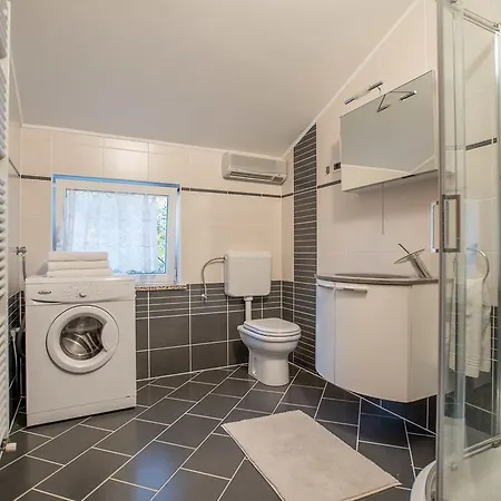 Rm & Studio Deluxe Izola