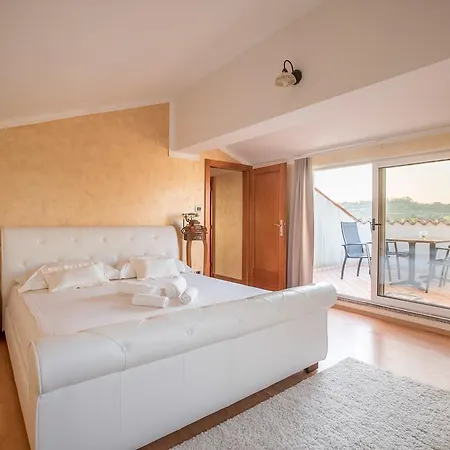 Rm & Studio Deluxe * Izola