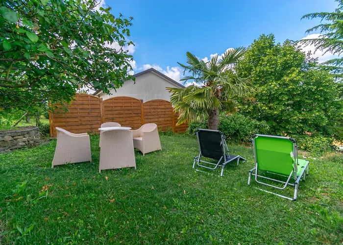 Rm & Studio Deluxe Apartmán *