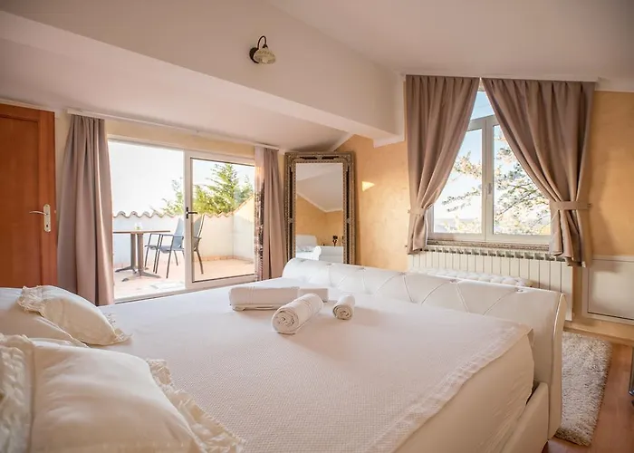 Rm & Studio Deluxe Apartmán *